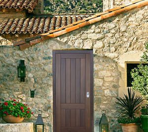 tipos de cerraduras para puertas de madera